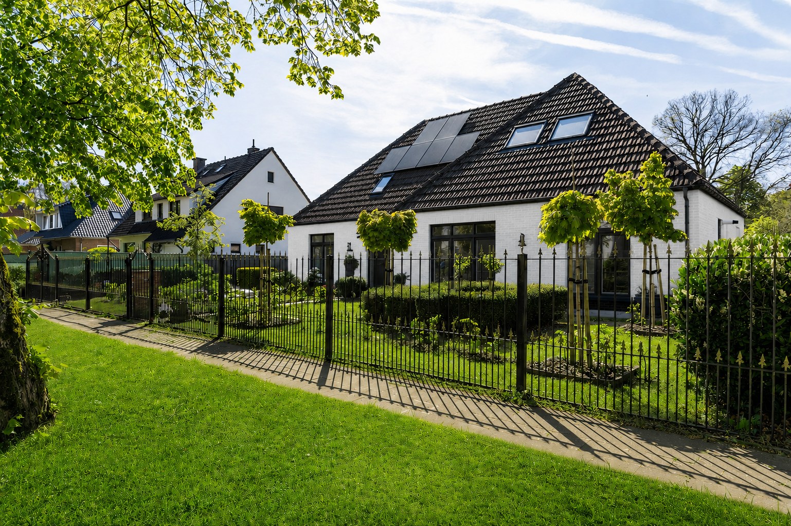 House for sale in Brasschaat with 4 bedrooms - photo 2