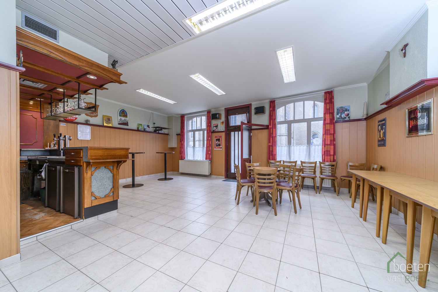 Reninge: eigendom met huidige handelsbestemming (café De Pollepel), eveneens geschikt voor woongebruik, op 444m² grondopp. - foto 3