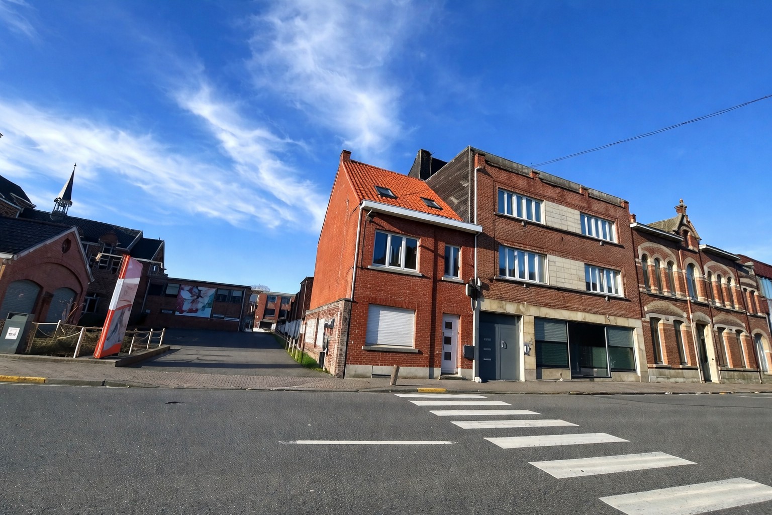 Te koop – Renovatiewoning in dorpskern met tuin te Kasteelstraat 42, 9660 Brakel. - foto 2