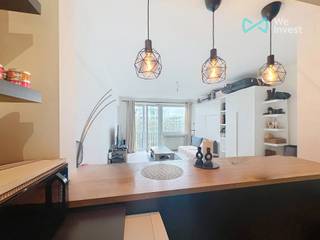 TE KOOP – GERENOVEERDE STUDIO MET OPEN UITZICHT – SCHAARBEEK✨ Ideale investering aan de rand van Meiser !Deze prachtig gerenoveerde studio van 5ᵉ...