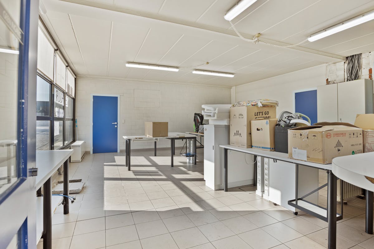 Polyvalent bedrijfsgebouw met woonst in Avekapelle/Veurne - foto 5