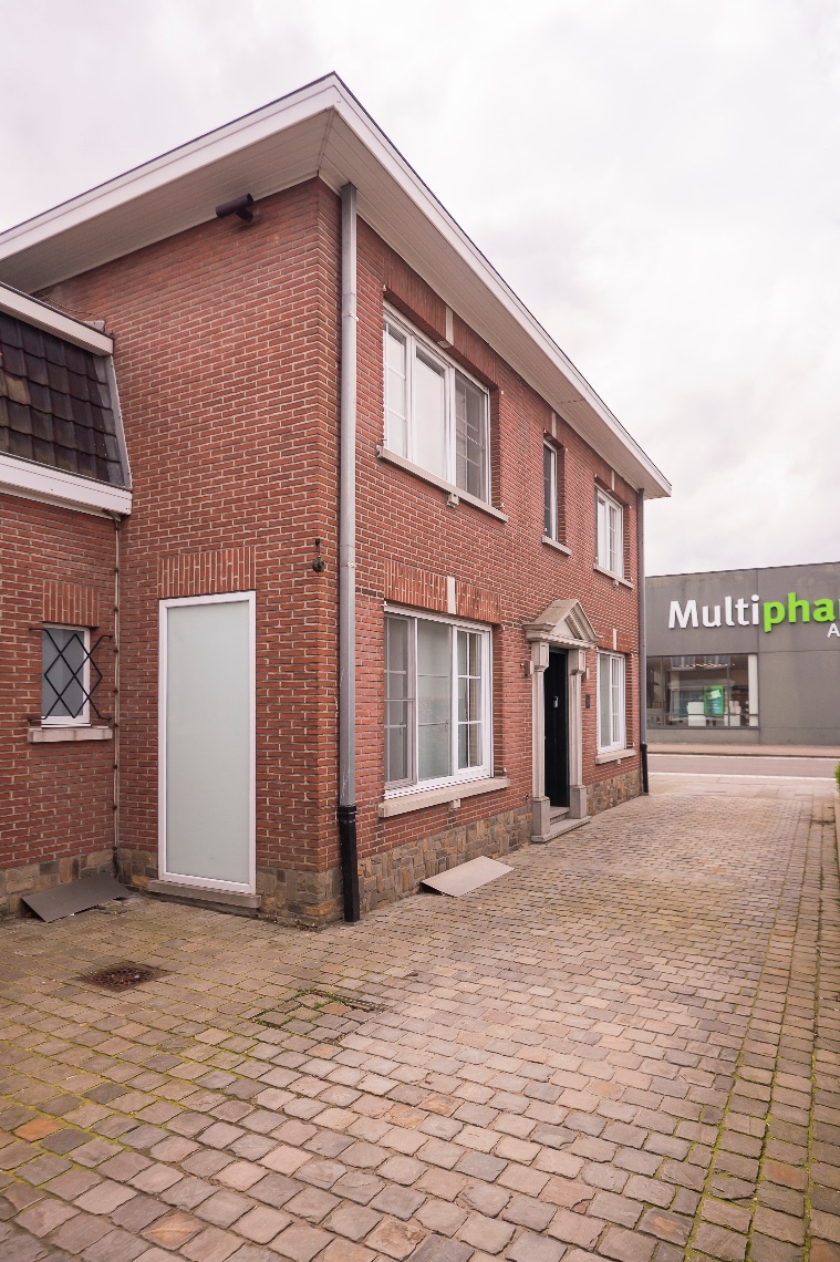 Huis te koop in Izegem met 5 slaapkamers - foto 3