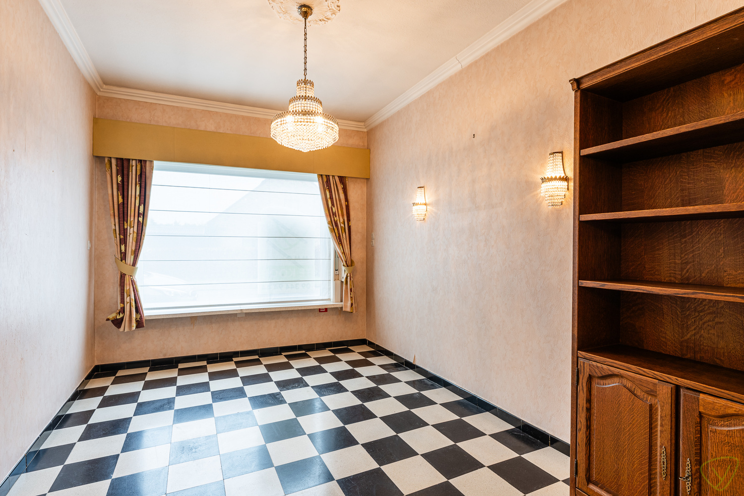 Ruime woning met een gunstige ligging te Eeklo! - foto 5