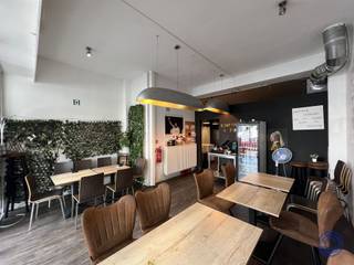 Informatie handelspandZeer interessant handelspand ca. 75m² met kelder gelegen in de drukste straat van de studentenbuurt! Het pand is sinds 1...