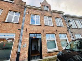 Brugge centrum, met zicht op Potterierei, prachtig vergezicht, rustige ligging, parking voor de deur !Tot in de puntjes verzorgd  ENERGIEZUINIG...