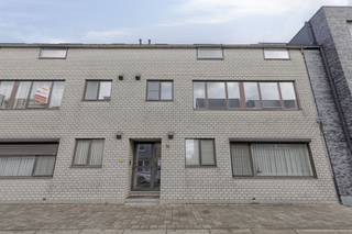 <p>This move-in ready ground floor apartment features an entrance with a guest toilet, a spacious living room and an equipped kitchen. Furthermore, this apartment has 2 bedrooms, a bathroom and a convenient storage room. <br />At the rear of the apartment there is a terrace and a garage. The garage is equipped with electricity. </p>