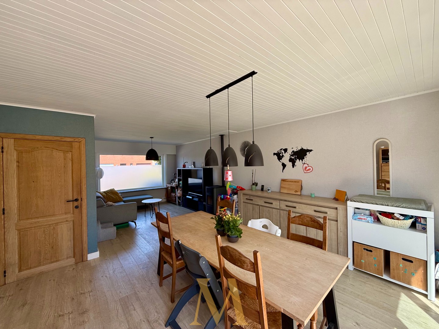 Lichtrijke gezinswoning met 4 slaapkamers, tuin en garage in Deerlijk - photo 3