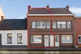 Centraal gelegen en stevig gebouwde woning op een onderhoudsvriendelijk perceel van 178m²! De perfect onderhouden woning heeft veel potentieel...