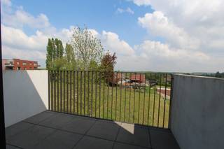 Ben je op zoek naar een instapklaar appartement met alle comfort, energiezuinig en een uitstekende ligging?Dan is dit prachtig appartement in...