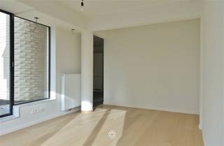 GENT - Brusselsesteenweg 243/201: op zoek naar een goed gelegen appartement te huur in Gent? Dan is dit pand mogelijk iets voor u. De belangrijkste...