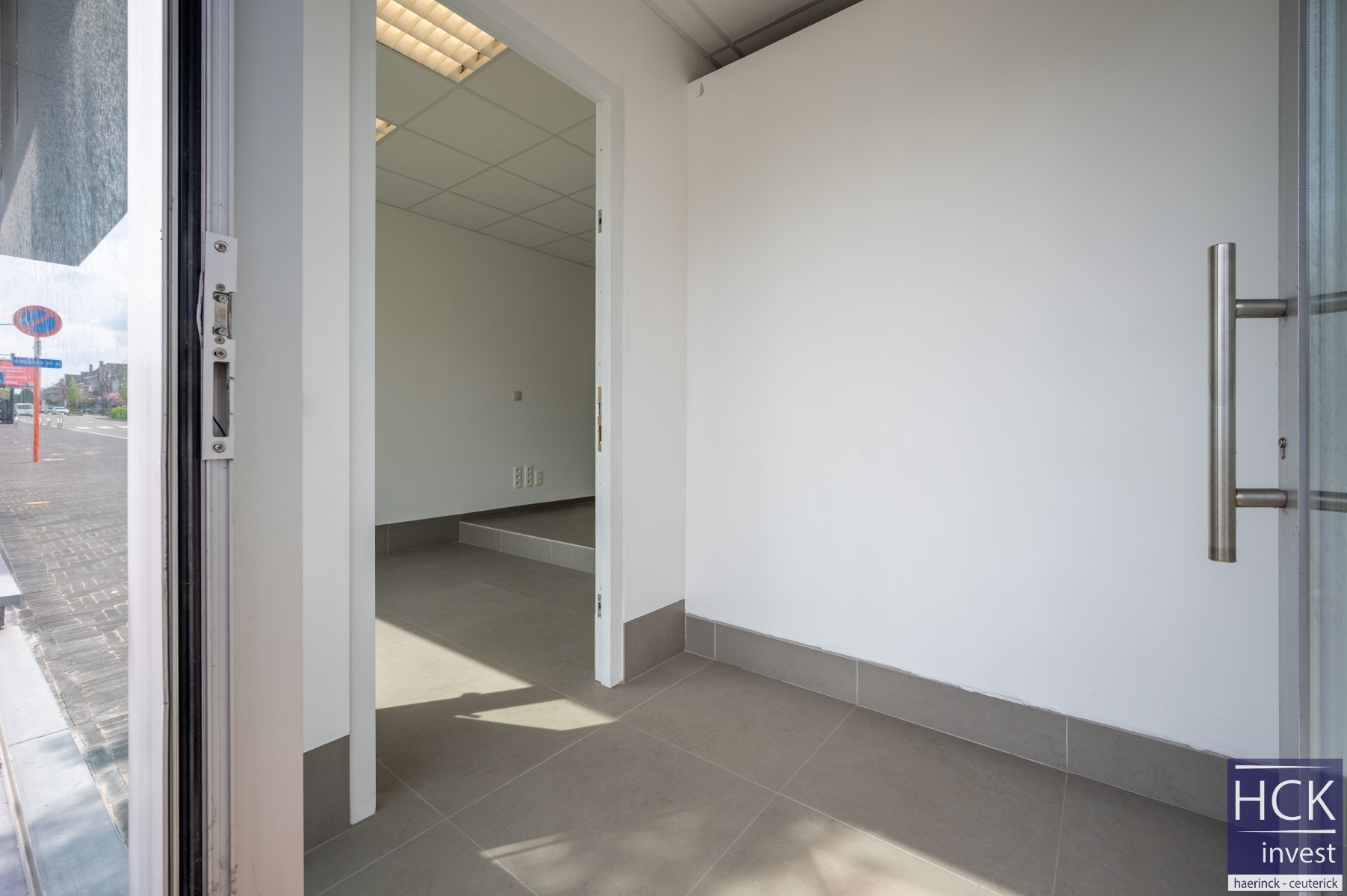 Commercial à louer à Kruishoutem - photo 3