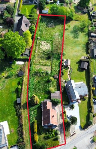 Op zoek naar een renovatiekans op een prachtig perceel met eindeloos potentieel? Deze goed onderhouden woning in Haacht, gelegen op een ruime...