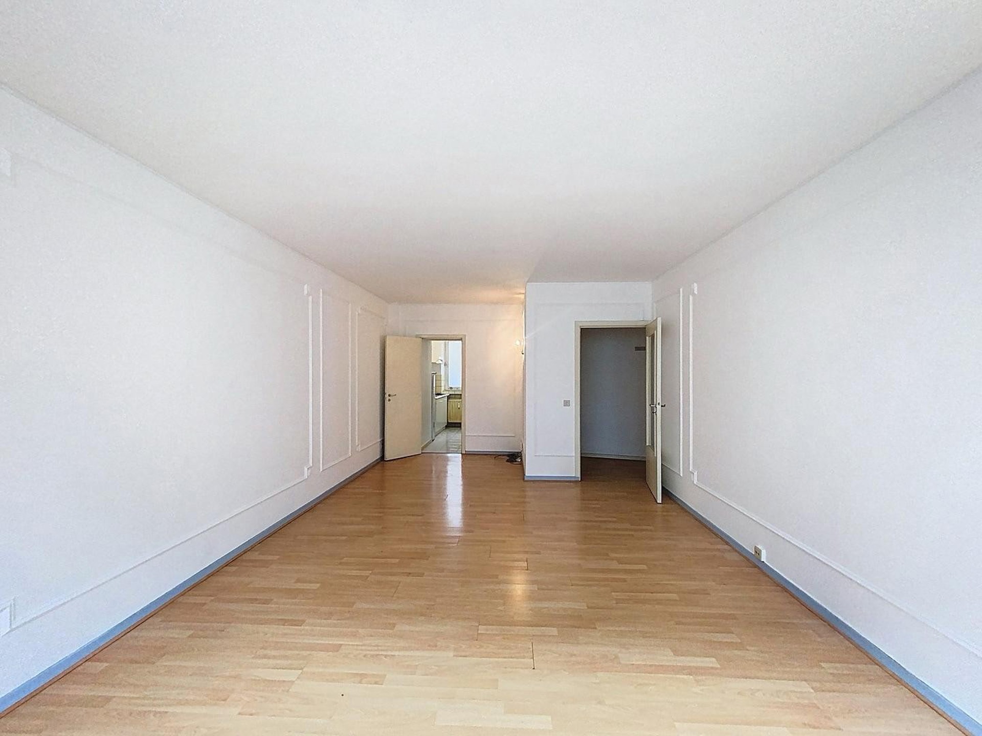 Apartment for rent in Sint-Gillis - photo 2