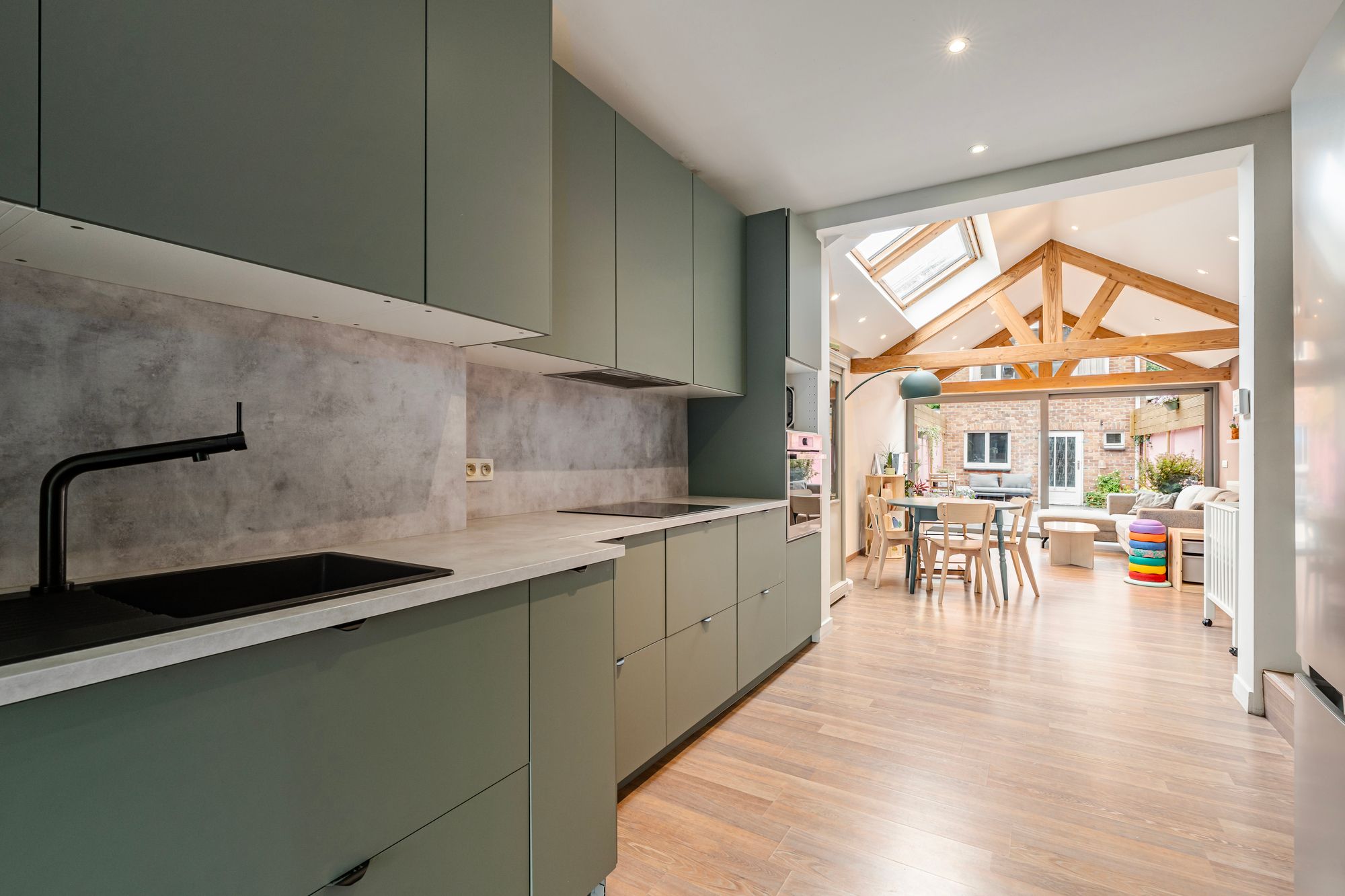 Instapklare woning te koop in het hart van Destelbergen! - foto 3