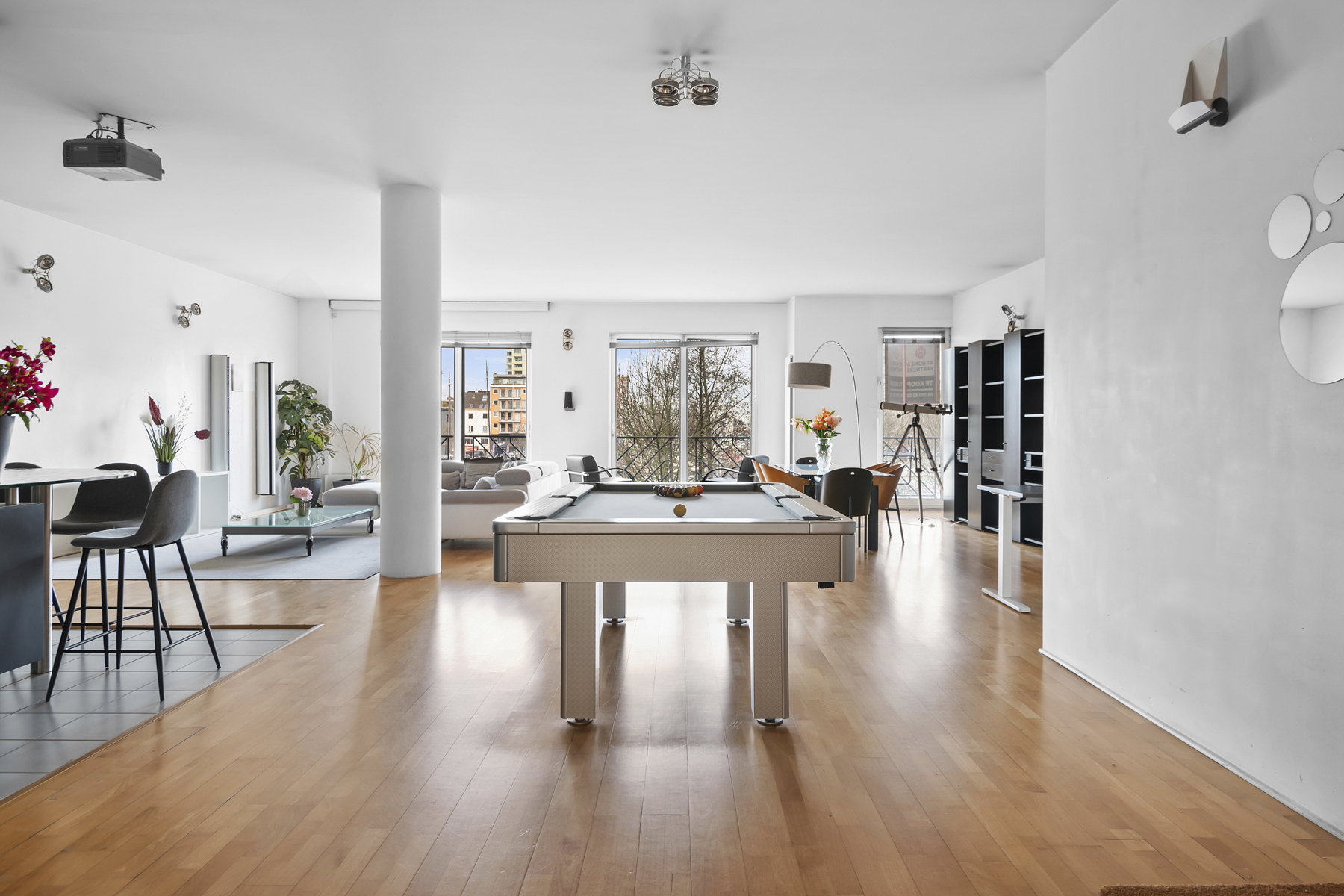 Loft met Zuidgericht terras en prachtig zicht op het MAS. - foto 2