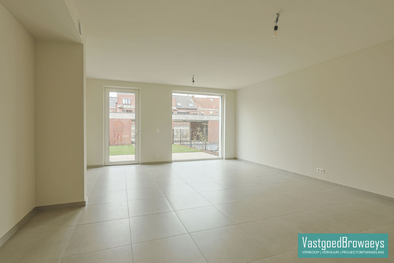 In het centrum gelegen nieuwbouwwoning met alle comfort - photo 3