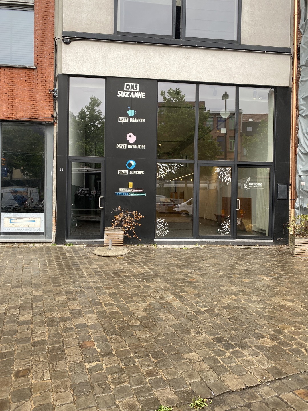instapklare handelsruimte tussen jachthaven en Cadixwijk - foto 3