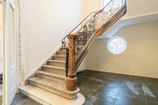 --- MARIE-ANTOINETTE --- Entre le Begijnhof et le Prinsenhof, près de la Rabotstraat 62-64, se trouve le projet « Hof ter Wallen », un...