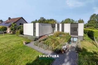 House for sale in Asse