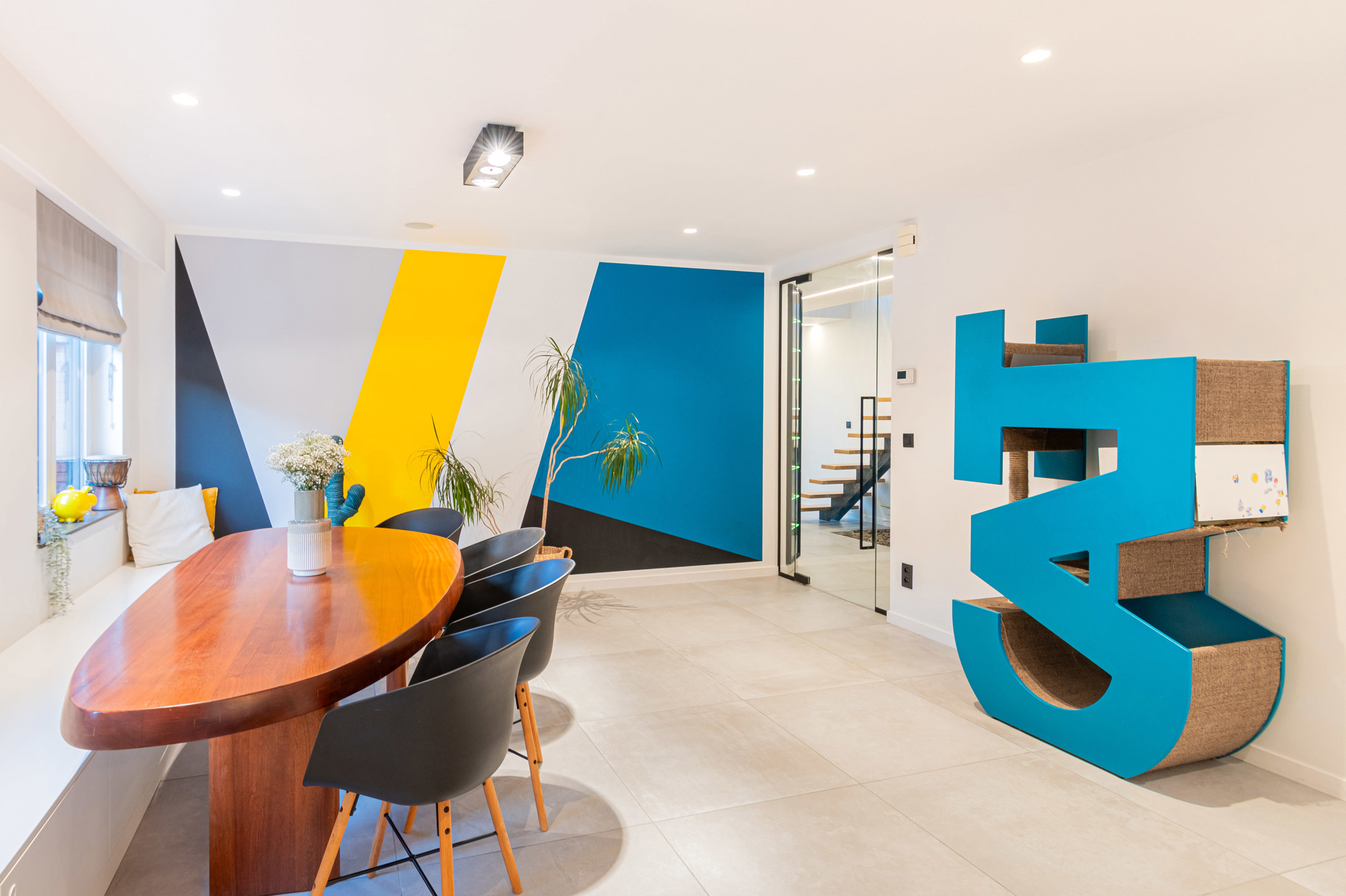 Moderne HOB met 4 (mogelijk 5) kamers en dubbele garage - foto 5