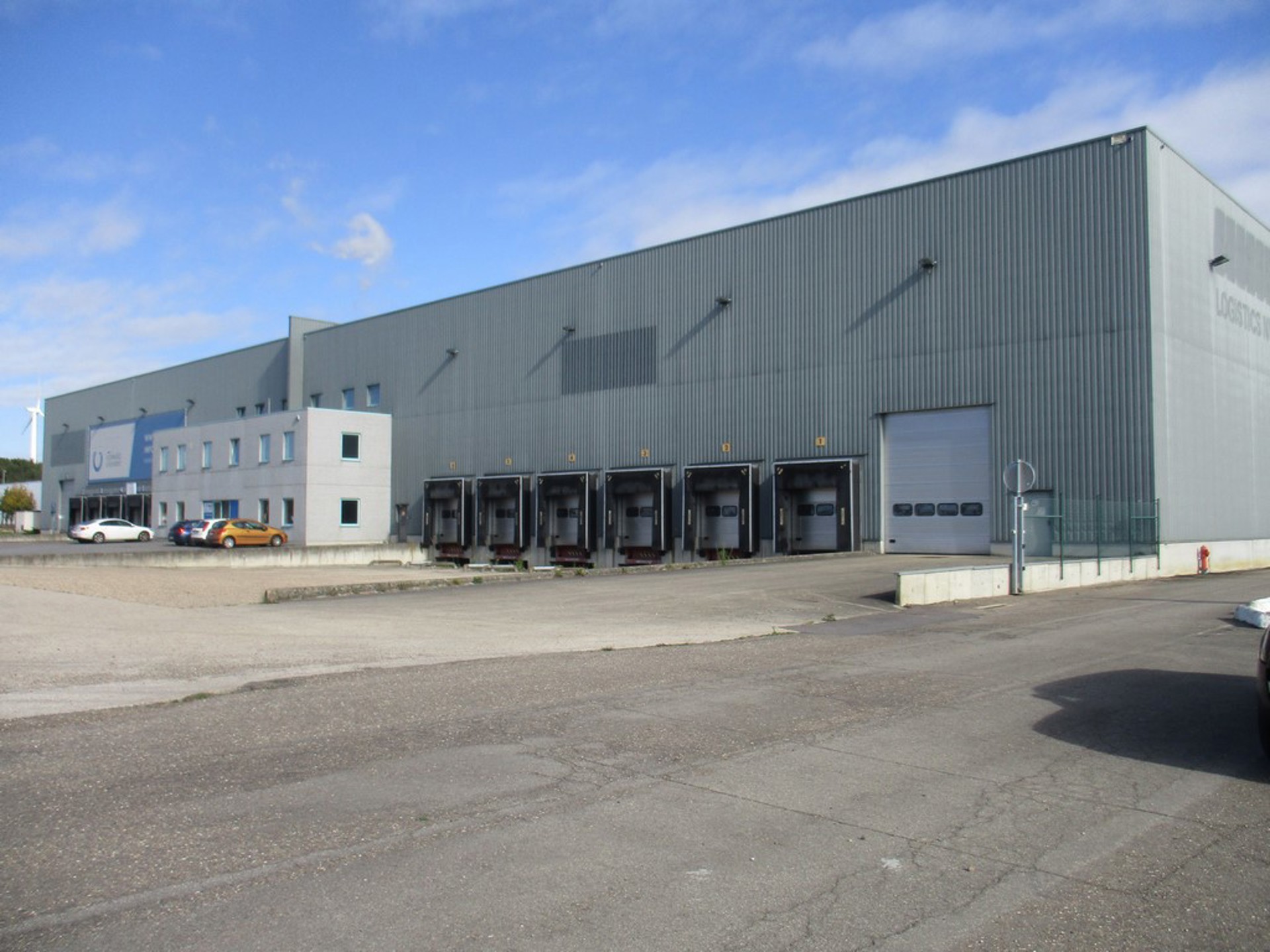 Commercial à louer à Genk