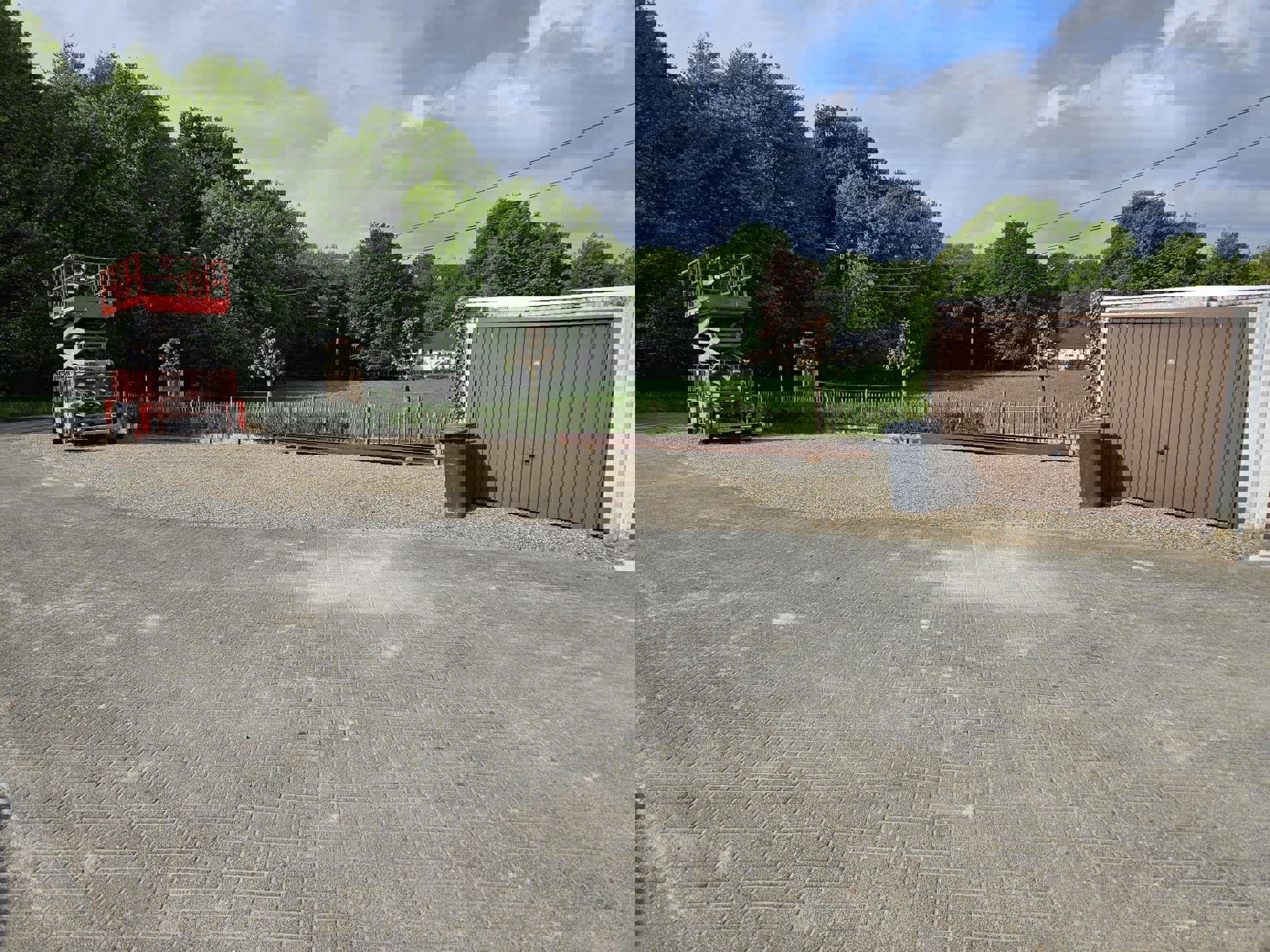 TE HUUR Oudsbergen - magazijn/werkplaats van 293m² - foto 5