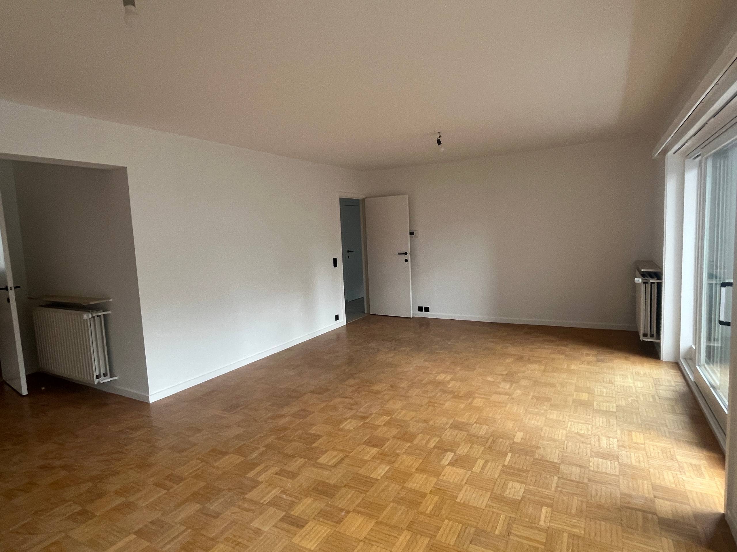 Ruim appartement met drie slaapkamers te huur in Waregem - foto 4