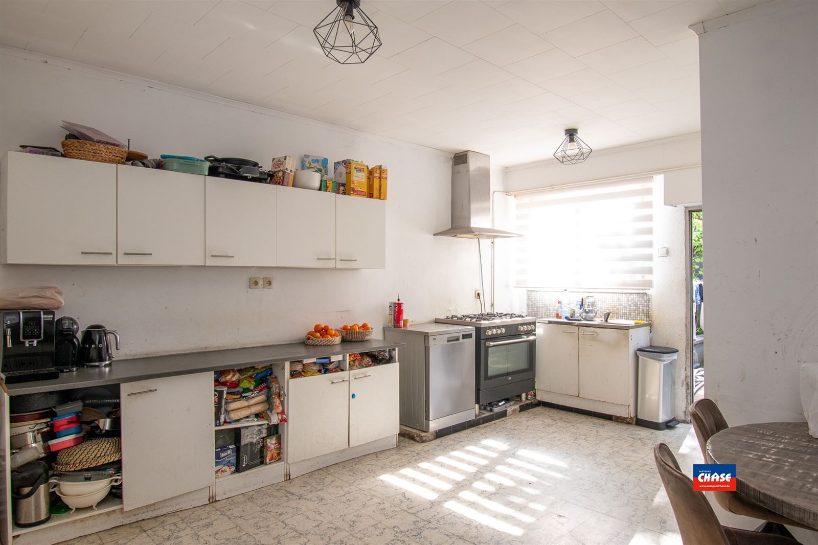 Te renoveren rijwoning met 4 à 5 slaapkamers - foto 5