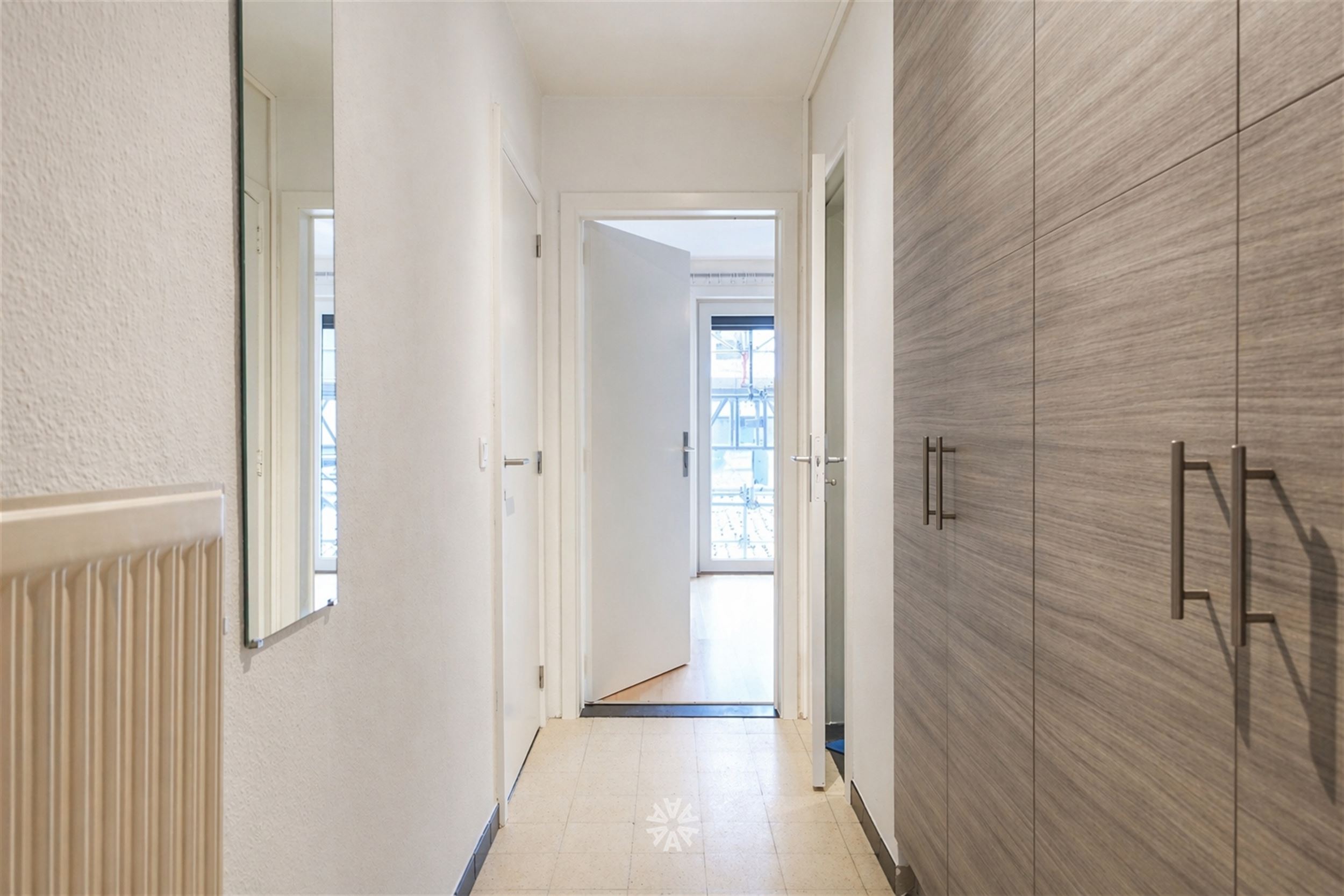 Lichtrijk appartement nabij Citadelpark te huur in Gent - foto 2