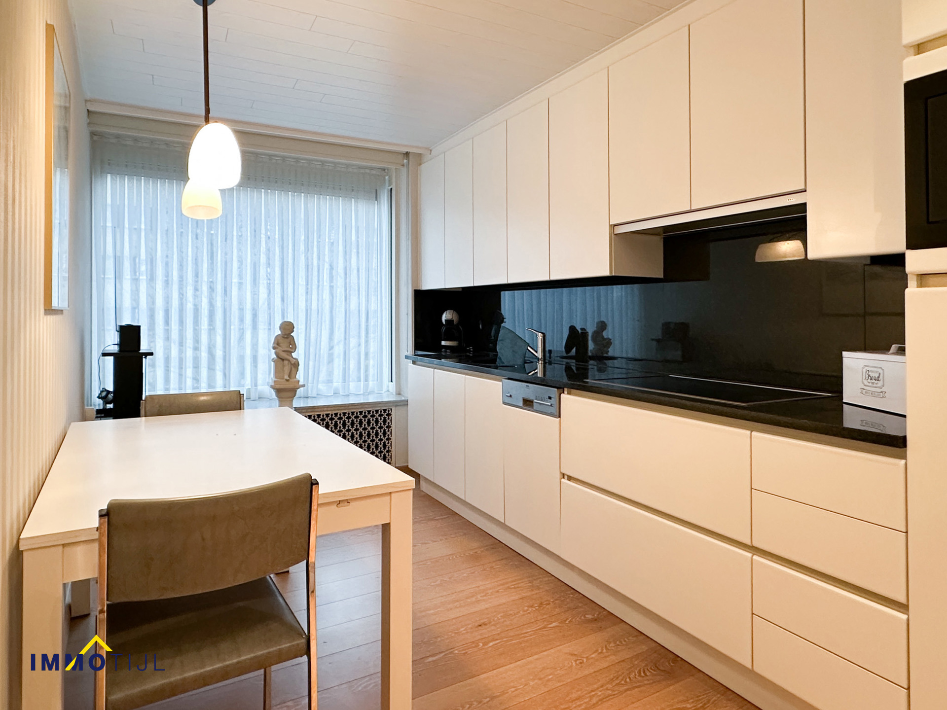 Appartement met 2 slaapkamers te koop in centrum Izegem - foto 4