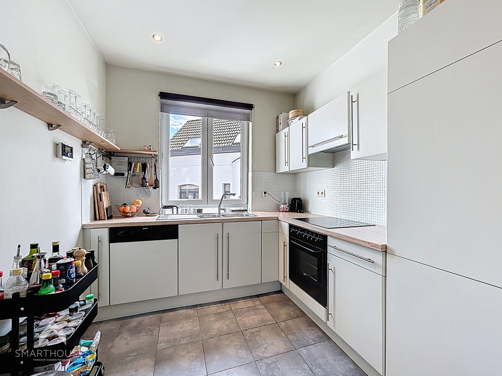Instapklaar en lichtrijk appartement met 2 slaapkamers - foto 5