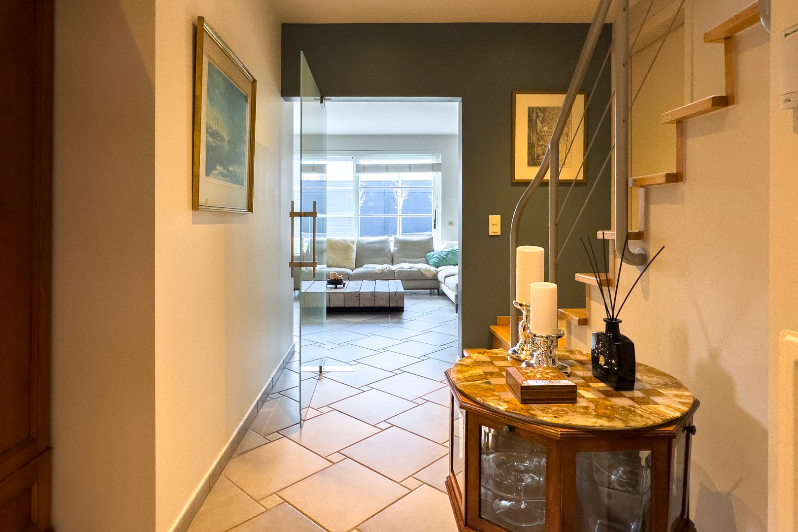 Statige, instapklare, villa te koop op goede ligging nabij Merelbeke centrum. - foto 4