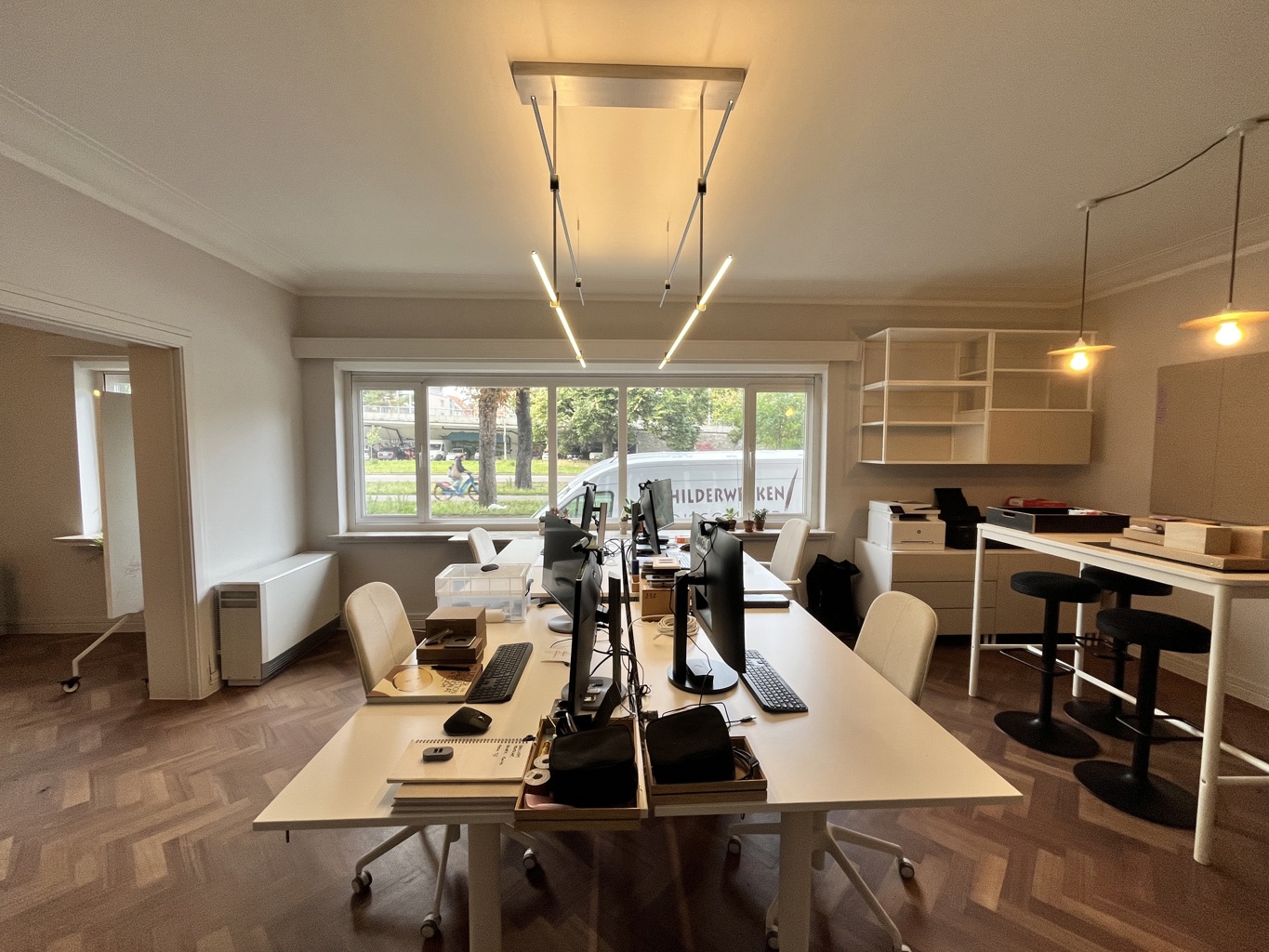 Commercial for rent in Ghent - photo 2