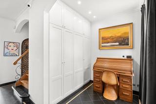 Are you looking for a characterful townhouse in a prime location in the center of Lier? Then this is your opportunity. This beautifully renovated...