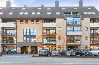 Op een strategische uitvalslocatie bevindt zich dit unieke en instapklare appartement met een ruim terras en twee terrassen in totaal. Het gebouw...