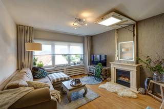 Interesse? Vragen? Neem gerust contact op met Erik Smeijers via erik@copandi.be of via +32 497 53 07 96.Dit gezellige appartement op de tweede...