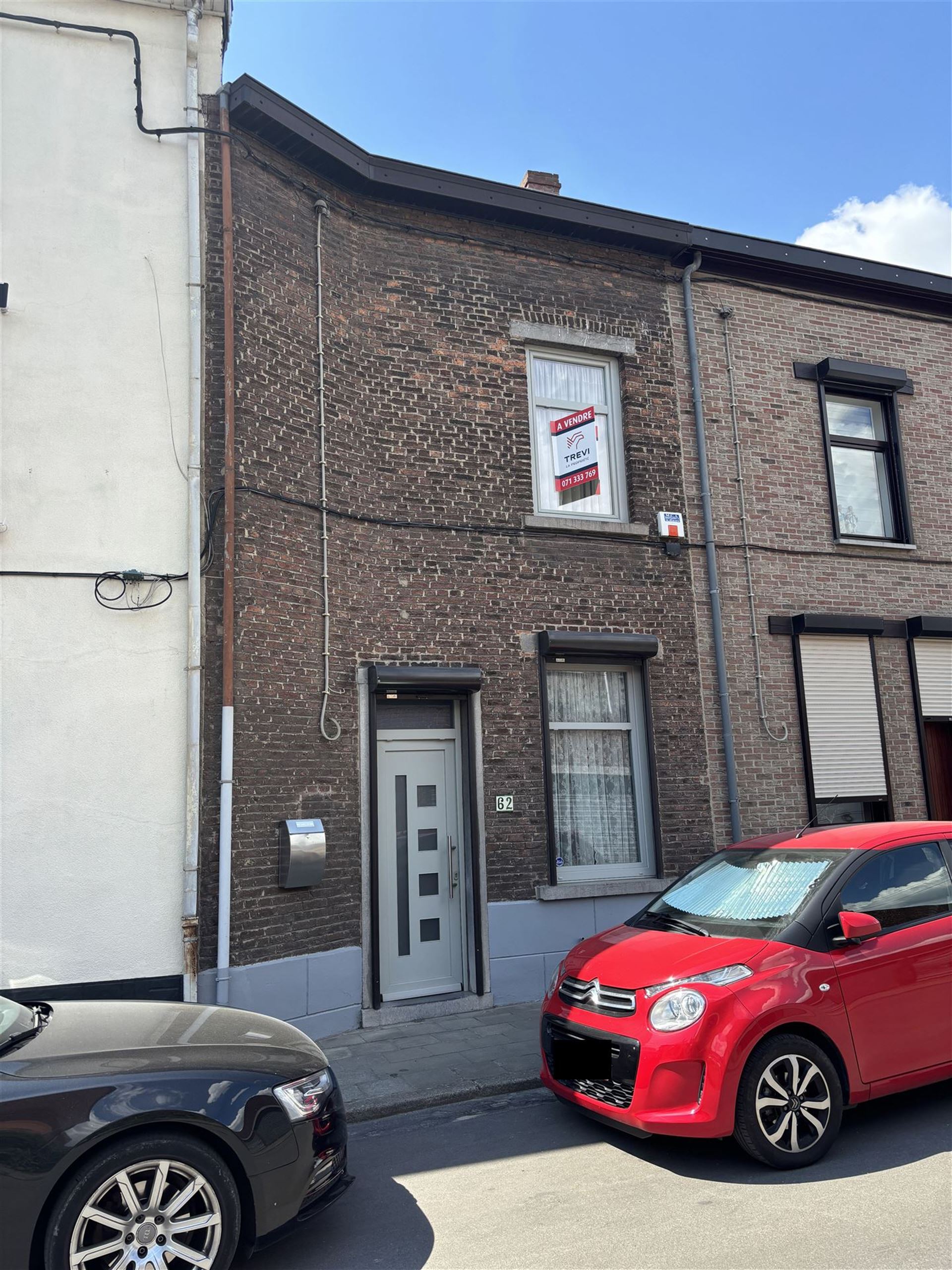 Huis te koop in Montignies-Sur-Sambre met 2 slaapkamers - foto 1