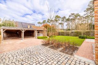 Energiezuinige villa met 5slk en 2bdk op ca 571m² gelegen in een doodlopende straat.De virtuele tour vind je op...