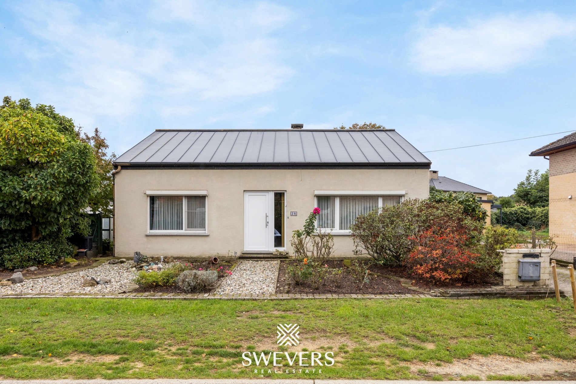 Rustig gelegen gelijkvloerse gezinswoning met potentieel te Boekt - foto 1