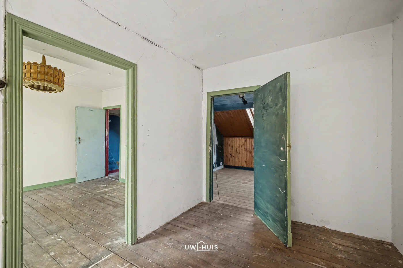 Charmante maar te renoveren woning met authentieke elementen op 400m2 - foto 4