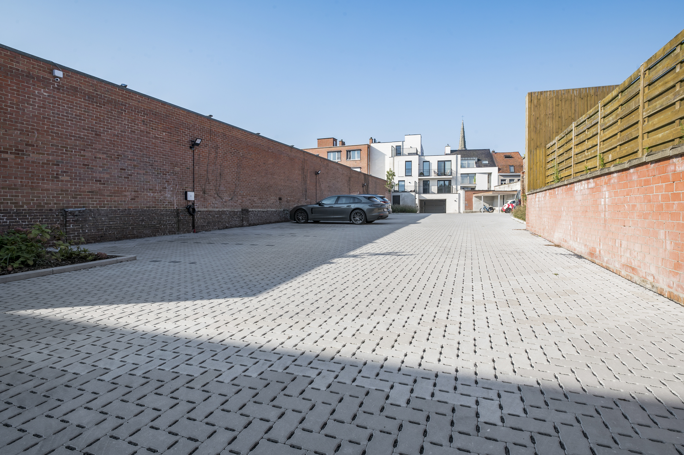 Garage for sale in Wervik - photo 1