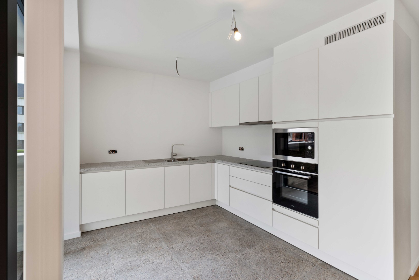 Nieuwbouwappartement met zuidgericht terras in het centrum van Veurne - foto 4