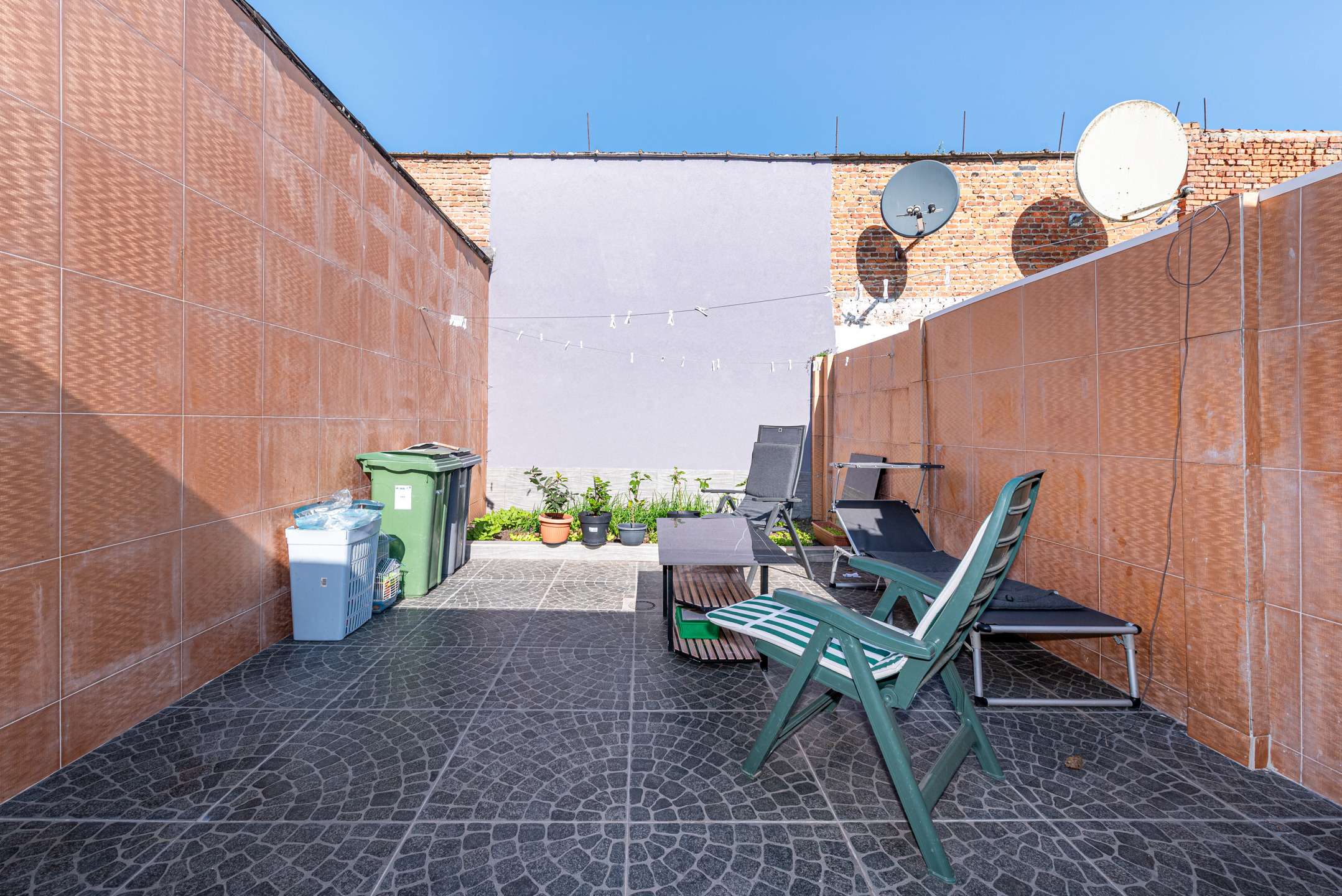 Instapklare gezinswoning met 4 slaapkamers en tuin - foto 2