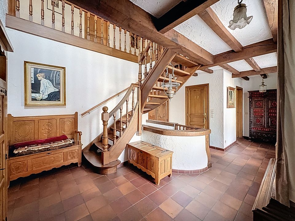 Karaktervolle en bijzonder ruime woning in Ophasselt - foto 2