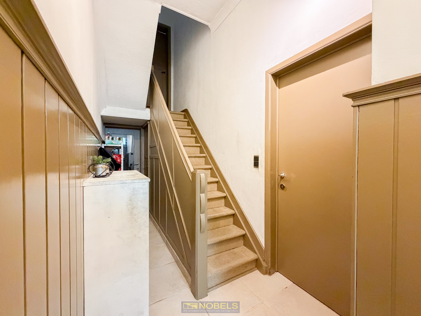 Te koop, Instapklare gezinswoning met 5 slaapkamers op topligging te Oudenaarde! - photo 4