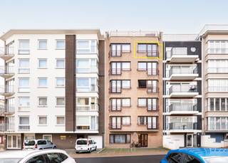 Appartement met 1 slaapkamer te koop in de residentie "De Korre" gelegen in het centrum van Koksijde-Bad. Het gebouw bevindt zich in de vernieuwde...