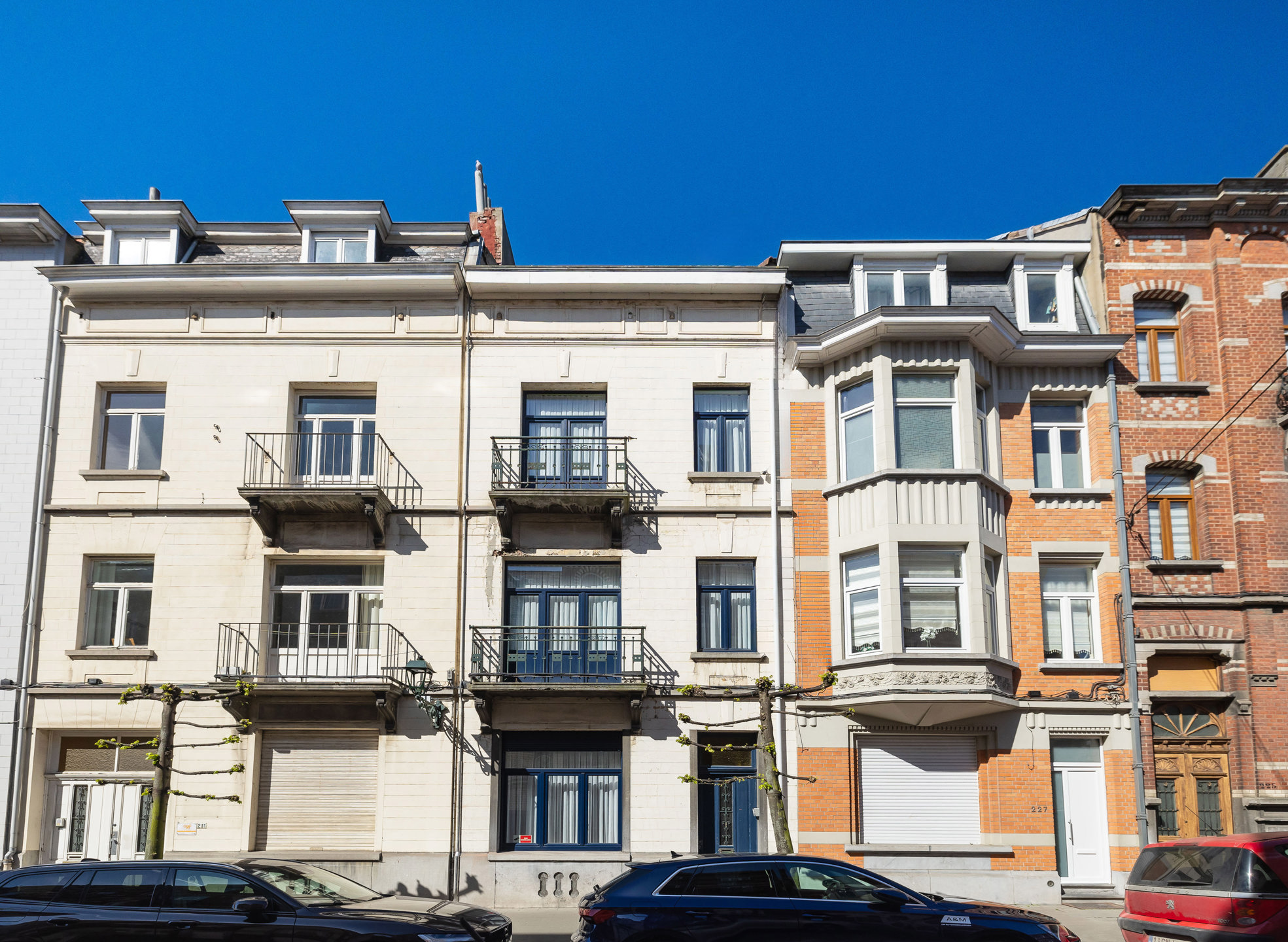 Charmant huis met 5 slaapkamers van ± 200 m² - foto 3