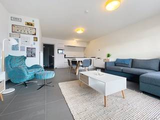 This recent and energy-efficient 2-bedroom apartment for rent in Ostend is located on the second floor of a modern and well-kept residence with an elevator. The location is ideal: near the center, public transport, shops, the beach and other facilities.The apartment includes:-Sunny living space with access to the terrace-Open kitchen with cooking island, fully equipped with appliances- Cosy and sunny terrace at the back- Two bedrooms- Bathroom with spacious walk-in shower- Storage room with washing machine connection- Separate toilet- Parking space includedInterested in this studio for rent in Ostend?Surf to www.dewaele.com, find the property and click the red “Request your visit” button. Fill out your profile briefly, and we'll contact you for a visit. Please note: no appointments can be made by phone.