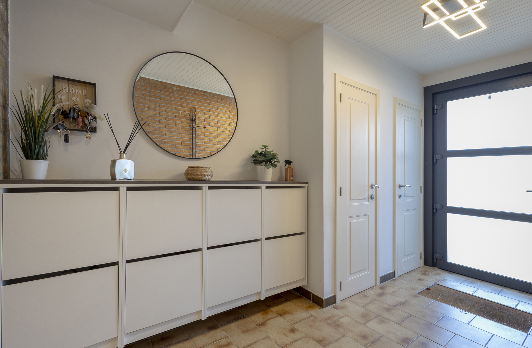 Maison familiale avec 4 chambres et jardin ensoleillé - photo 2