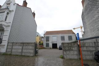 Garagebox nummer 4Vrij: 01/02PRIJS: € 95 + 21%BTW...